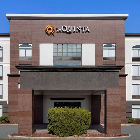 La Quinta Inn & Suites By Wyndham Муурсвил Екстериор снимка
