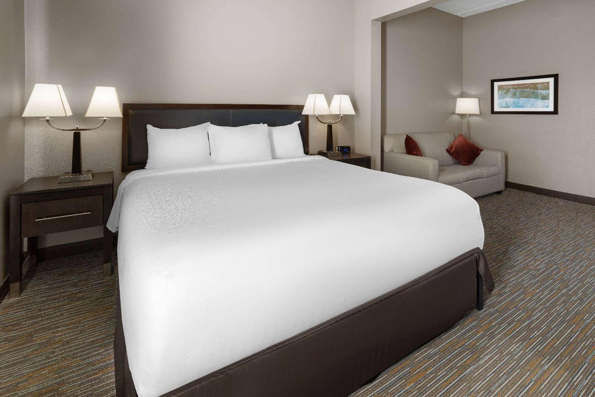 La Quinta Inn & Suites By Wyndham Муурсвил Екстериор снимка